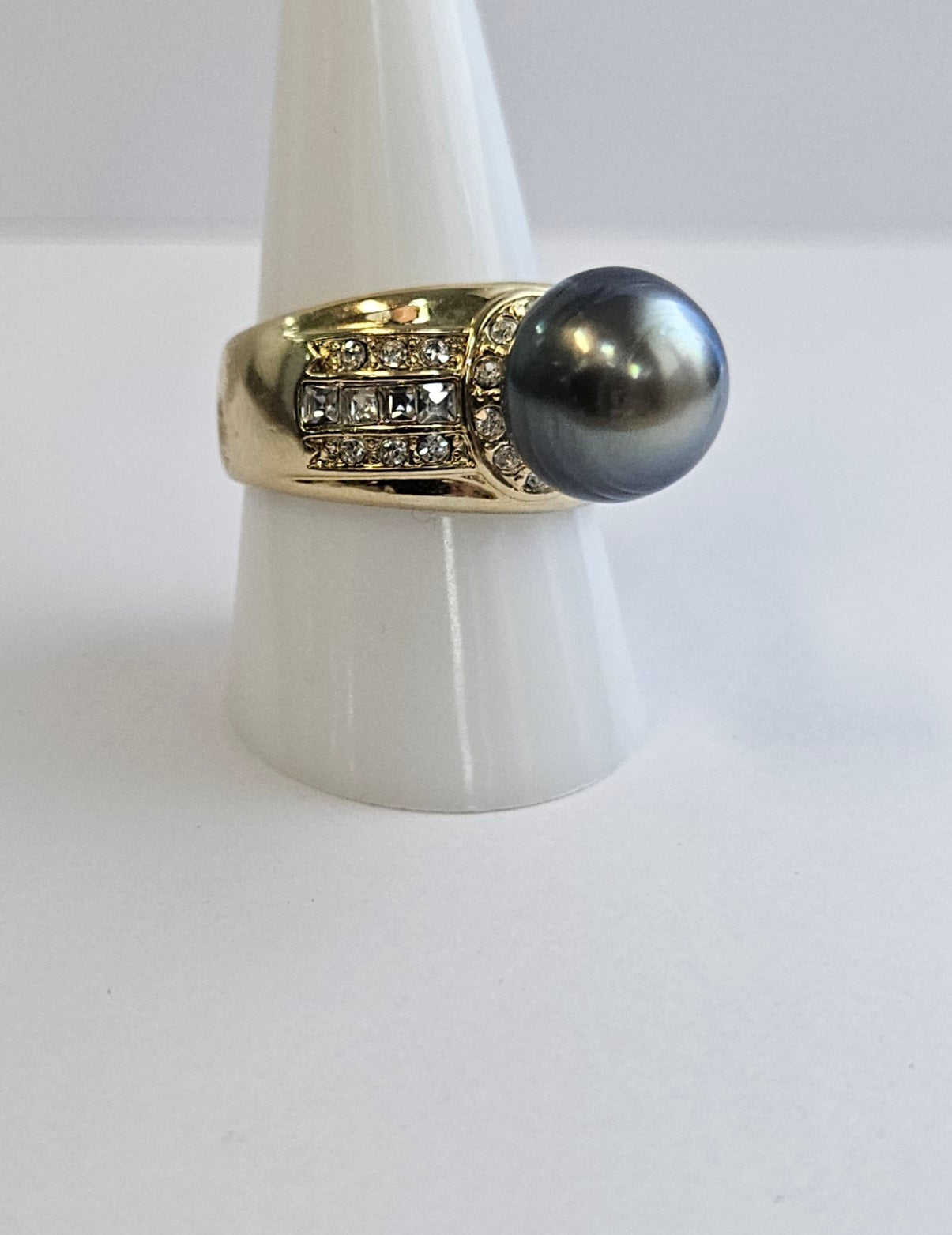 Cynthia NEW Tahitian Pearl Ring