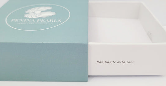 Roselilly - Premium Natural Black Pearls & Green Tint Swarovski Pearls Set