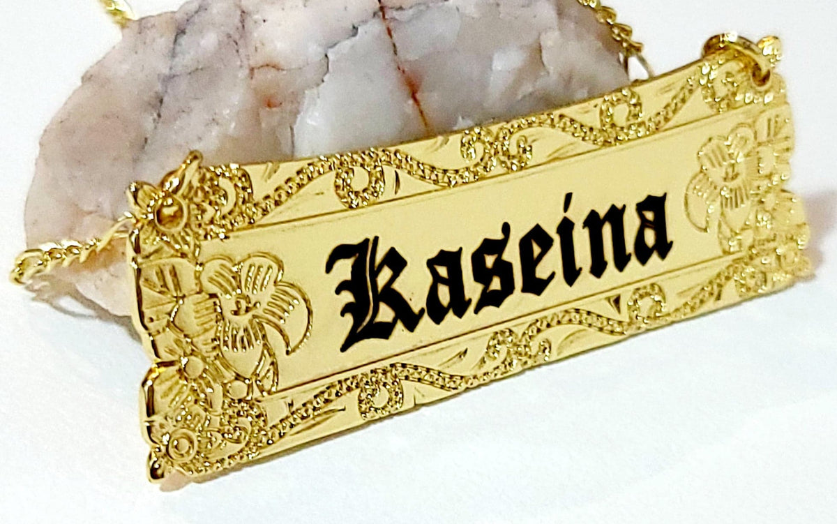Custom Horizontal Name Pendant Necklace