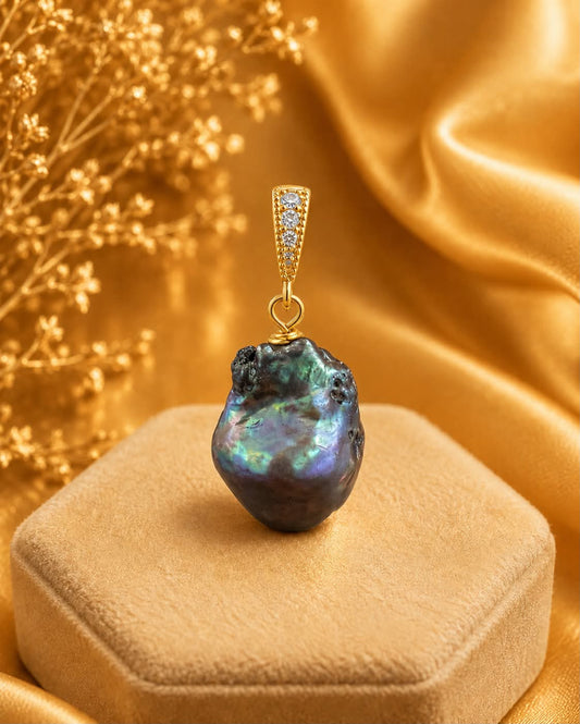Natural Pearl Pendant