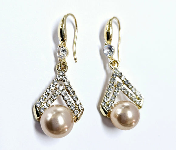 Gold filled Comfortable Gold Premium Shell Pearl Earrings