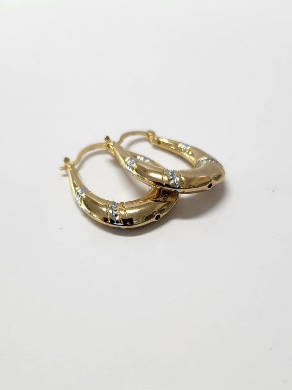 GOLD AND SILVER OVAL HOOP DESIGN STATEMENT EARRINGS