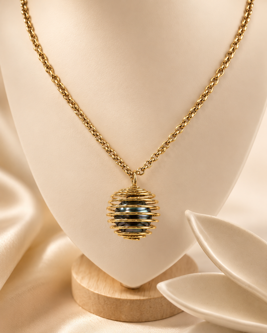 KYRA - PEARL NECKLACE + Waterproof & Tarnish Free Chain