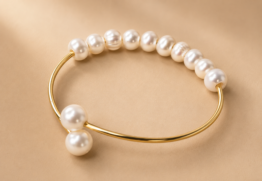 LINA 2 - NATURAL WHITE BAROQUE PEARL OPEN BANGLE