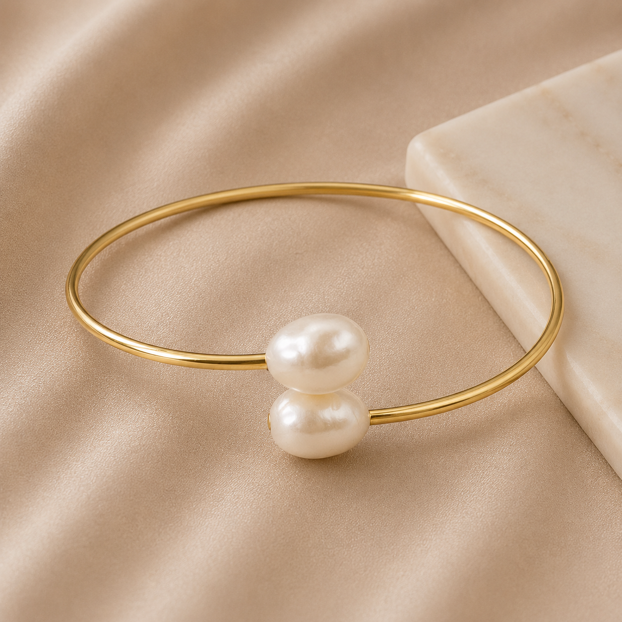 Divinity - 11mm White Freshwater Pearl Bangle