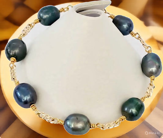 Leilani - (10-14mm) Genuine Tahitian Pearl Bracelet