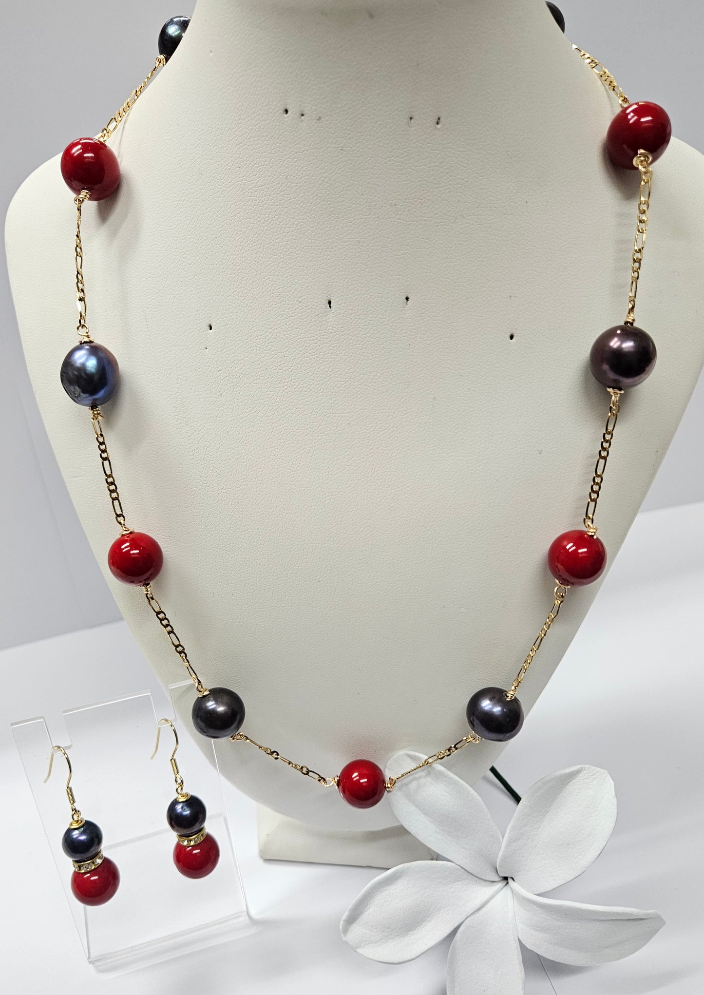 TAIMANE: Natural Black Pearls blend with Red Swarovski Pearls Set!