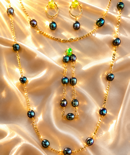 Leilani - Multiple Pearls Set "Rare Beauty Endless Found"