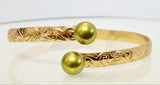 TE MANU BANGLE - Engraved Duo Glowinv Green Pearl Bangle