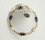 Norah - Off-white Freshwater Pearl Bracelet mixed with opal