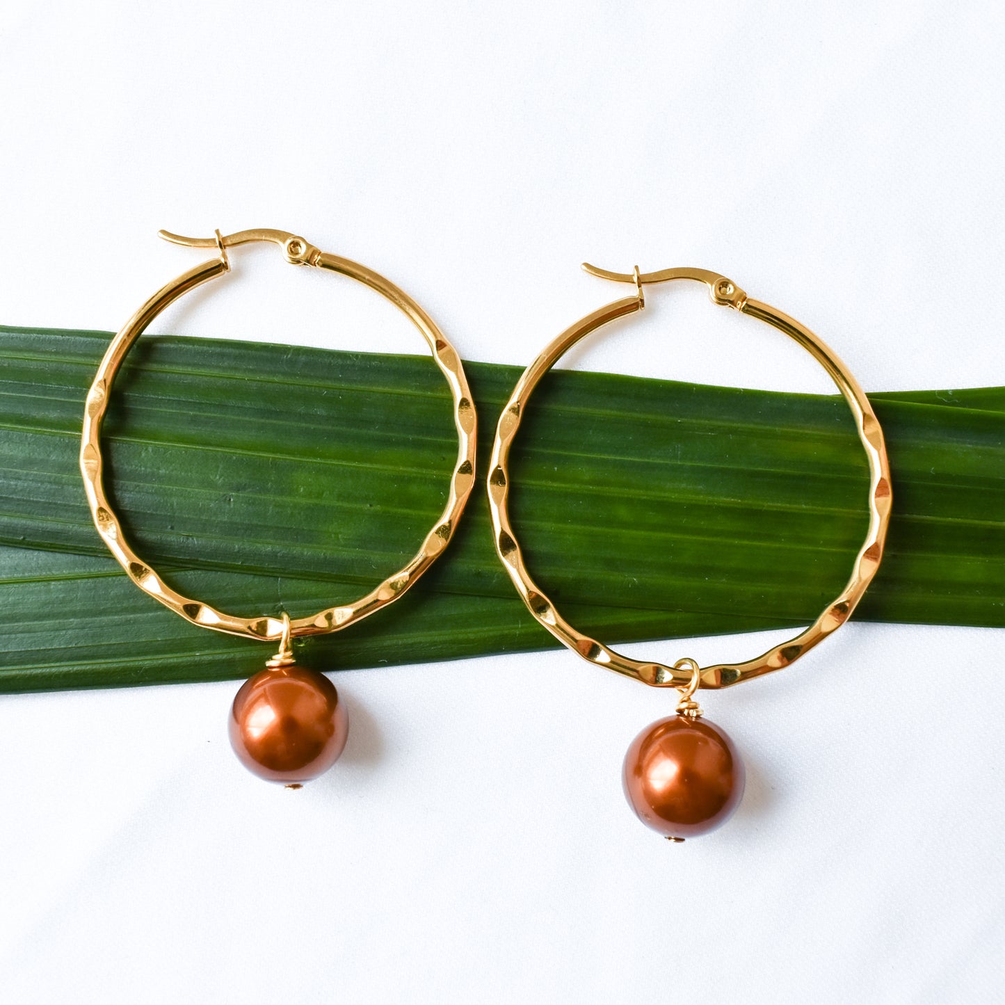 CARTIA EARRINGS - Swarovski Pearl Earrings Large Hoop Hammered - Multicolour Variety
