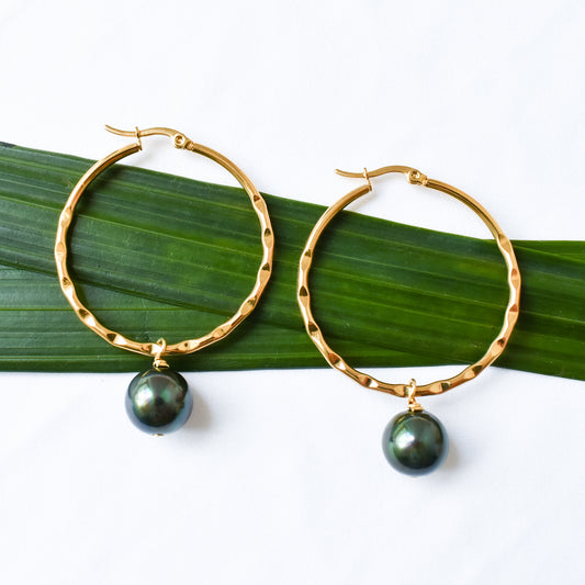 CARTIA EARRINGS - Swarovski Pearl Earrings Large Hoop Hammered - Multicolour Variety