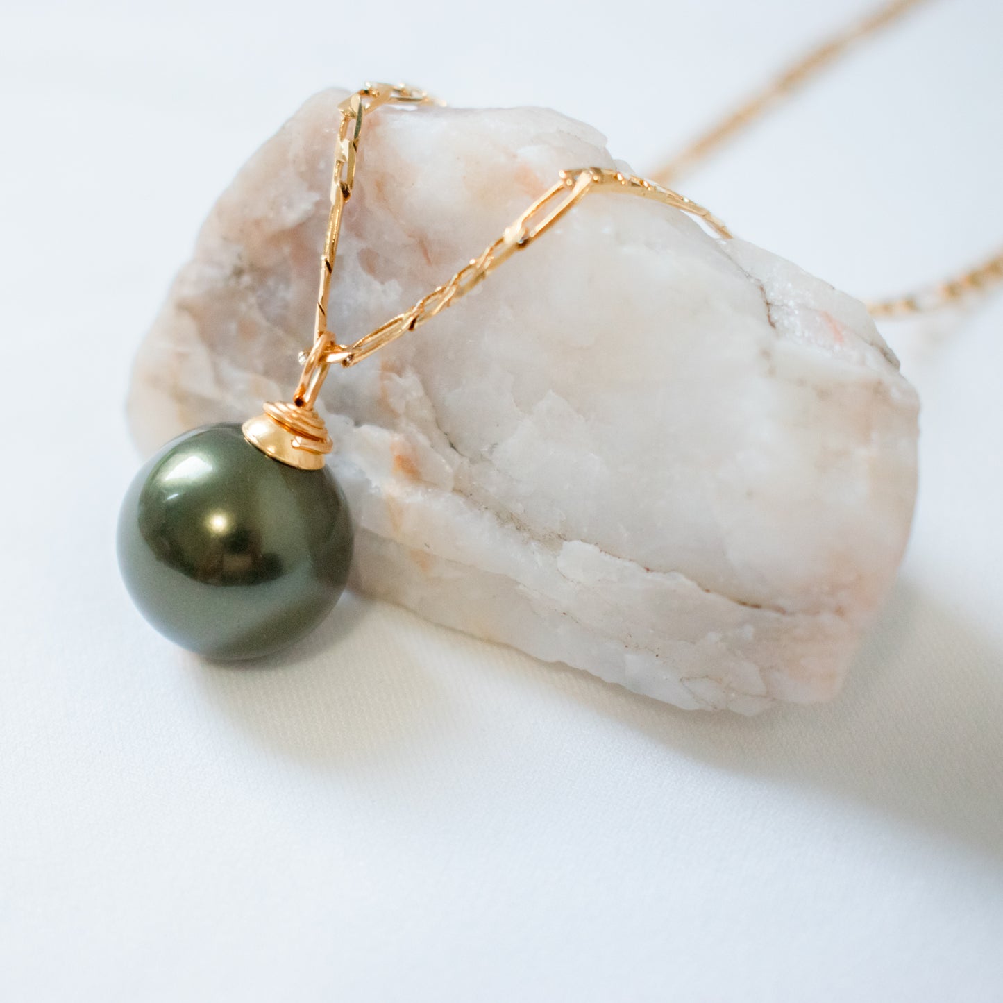 HERA - DARK OLIVE SWAROVSKI PEARL SET