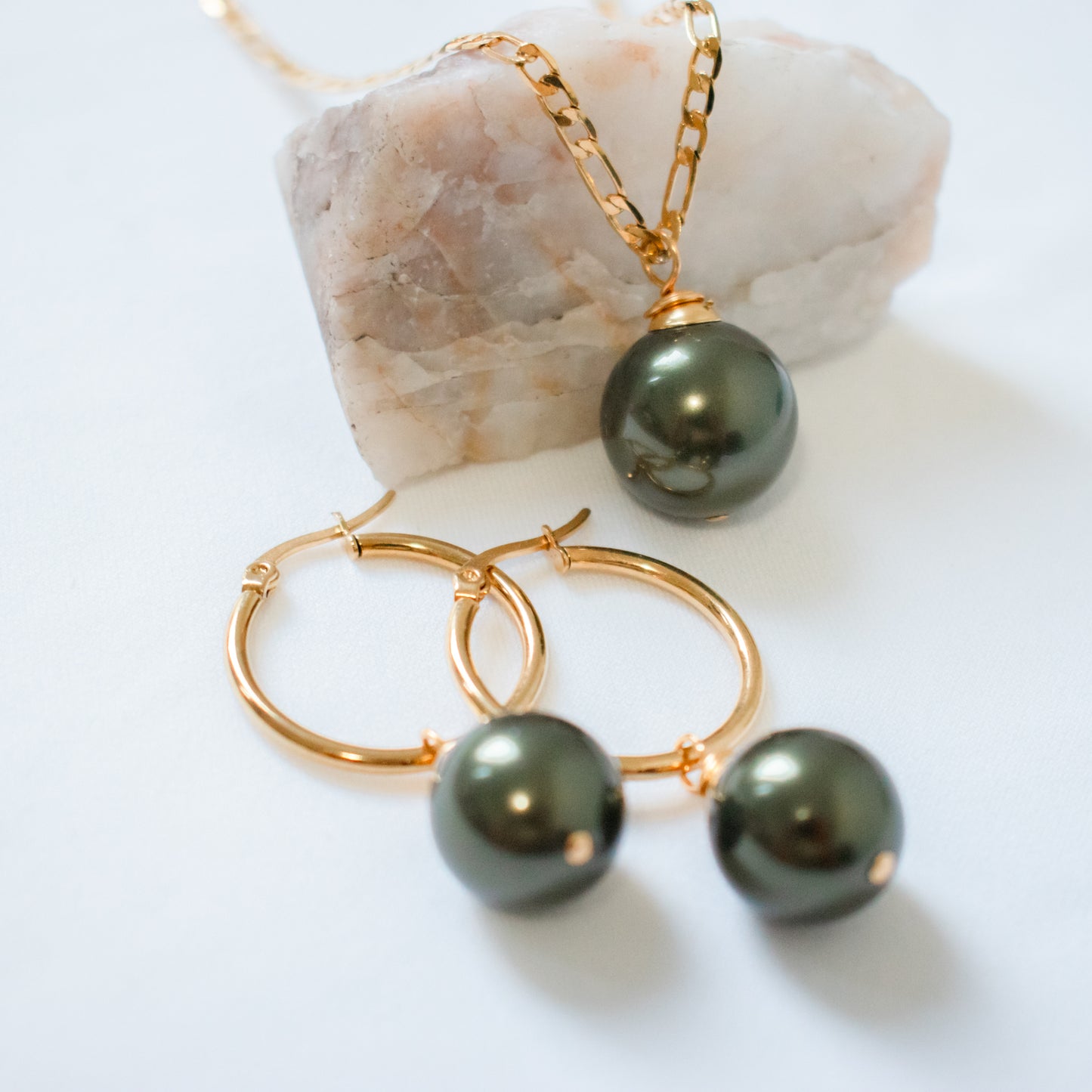 HERA - DARK OLIVE SWAROVSKI PEARL SET
