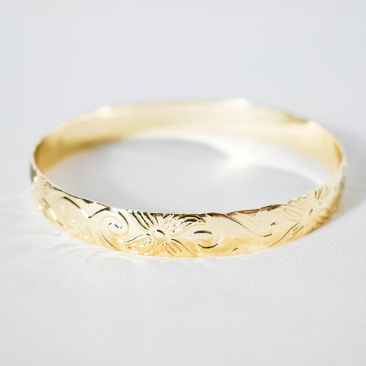 SINALEI - Brand New Island Style Tribal Pattern Gold-Filled Bangle