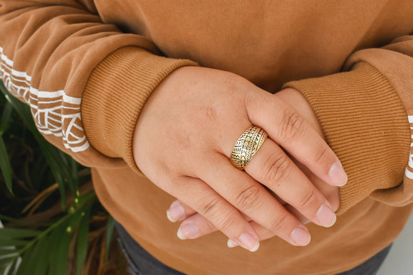 KORA RING - Engraved Tapa Pattern Ring