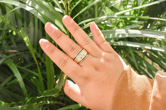 MANEANEA - Engraved Plumeria Ring Band with Black Outline