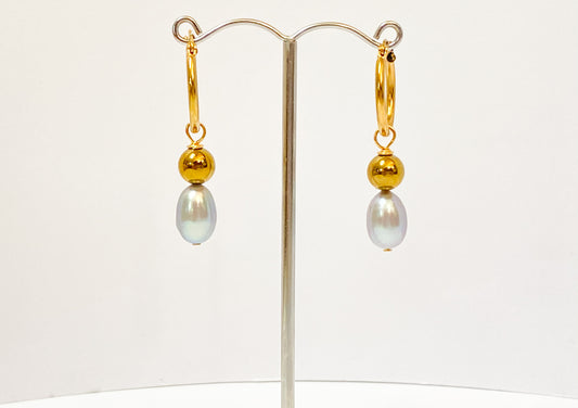 LUNA - Natural Grey Freshwater Pearl Earrings
